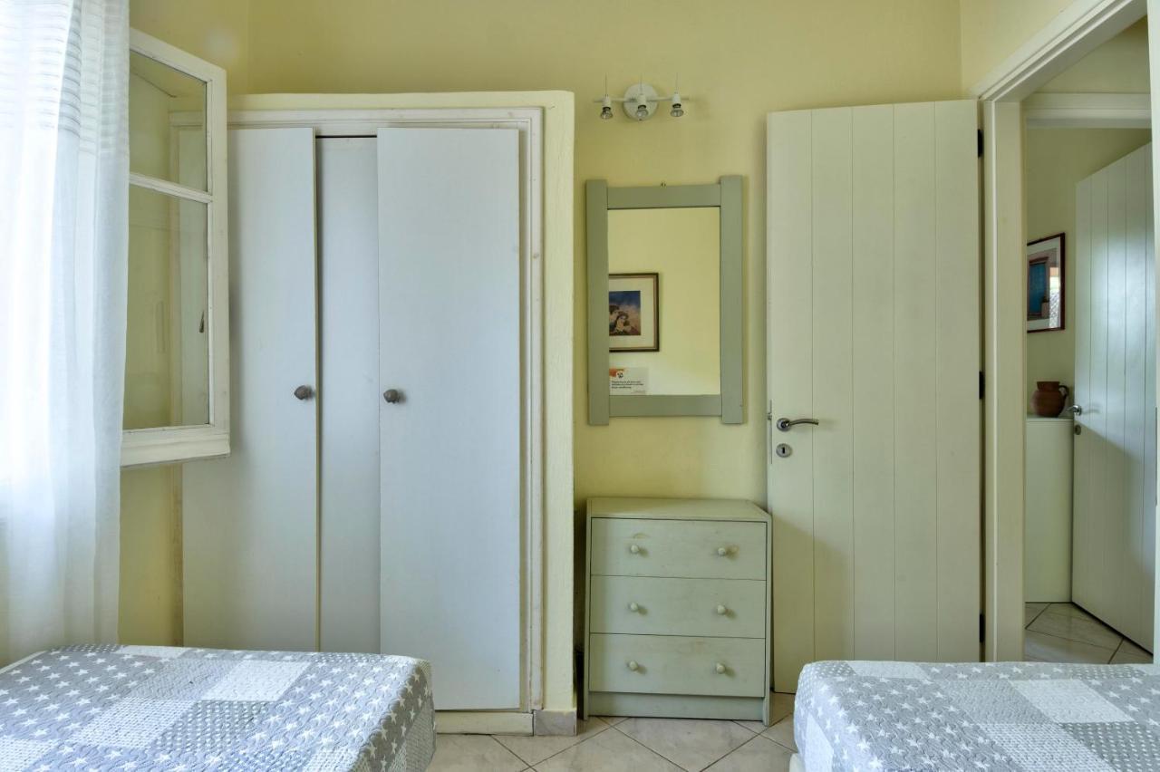 Villa Serena Nisaki  Екстер'єр фото
